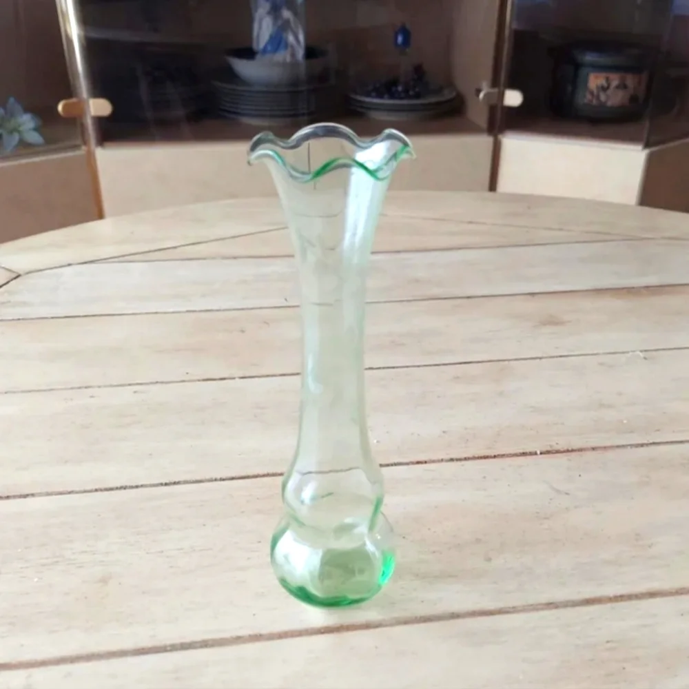 Vintage Depression Glass Etched Glass Delicate Fluted Bud Vase - 8 inches EUC